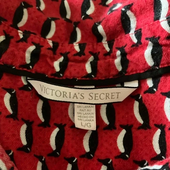 Victoria's Secret Red Penguin Pajama Set - Picture 2 of 2